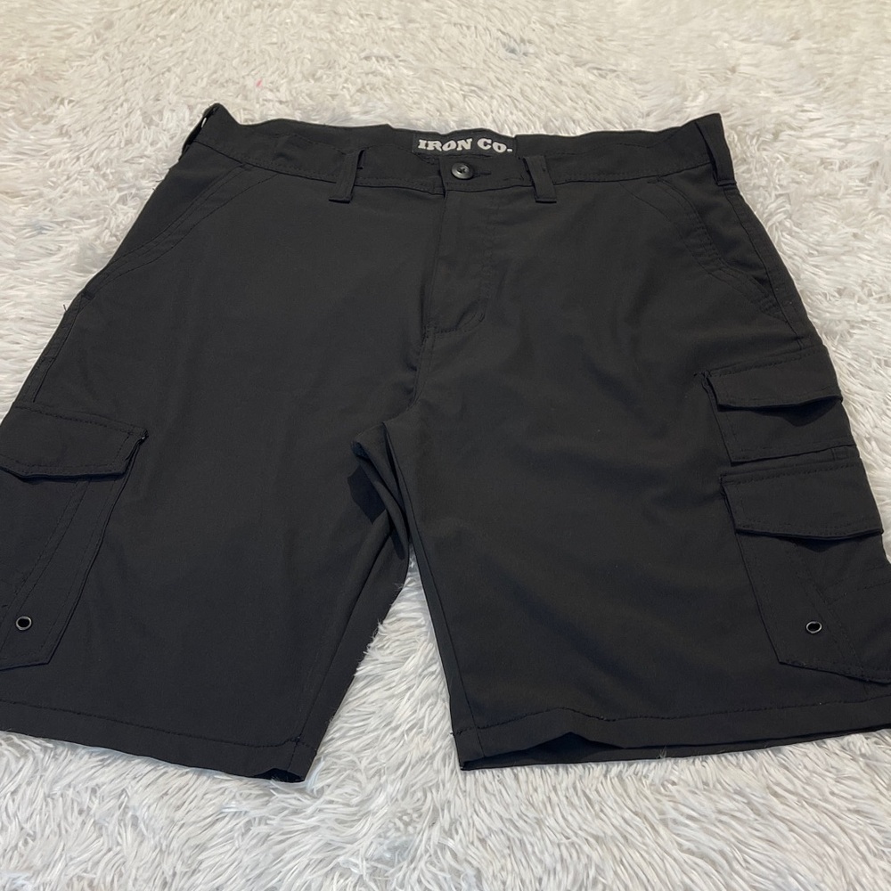 IRON CO. Black Men's Cargo Shorts SIZE 34